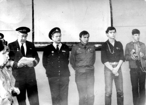 1988-11 Крапивин Слава и инструкторская группа 